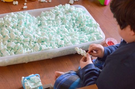 Packing Peanuts Sensory Bin, Sensory Bin Ideas, Sensory Bin Play, Creative Art Activities, Nanny Life, Art Activity, Elementary Art Projects, Sensory Bin, How To Make Paint