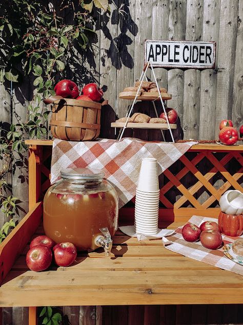 Apple Cider Stand, Cider Stand, Apple Cider Sangria Recipe, Apple Cider Bar, Cocoa Stand, Fall Apple Cider, Hot Cocoa Stand, Apple Cider Sangria, Cider Sangria