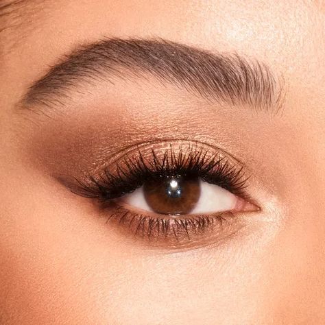 Luxury Palette in The Golden Goddess eye look on brown eyes close-up Luxury Eyeshadow Palette, Luxury Eyeshadow, Luxury Palette, Moh Duties, Golden Eye Makeup, Golden Eyeshadow, Golden Makeup, Bronze Eye Makeup, Make Up Gold