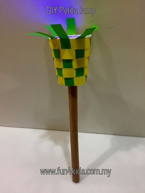 DIY Ramadan Pelita Lamp with LED Hari Raya Classroom Decoration, Diy Hari Raya Decoration, Eid Art And Craft For Preschool, Pelita Raya Aidilfitri Craft, Pelita Raya Aidilfitri, Ketupat Craft Preschool, Hari Raya Craft For Kids, Hari Raya Activities For Preschool, Hari Raya Craft For Preschoolers