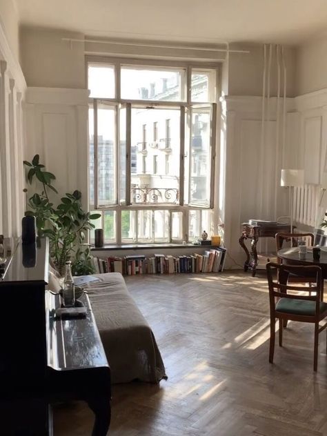 Parisian Apartment, Dream Apartment, Dream House Interior, House Room, Apartment Inspiration, Bern, Dream House Decor, Interior Inspo, House Inspo