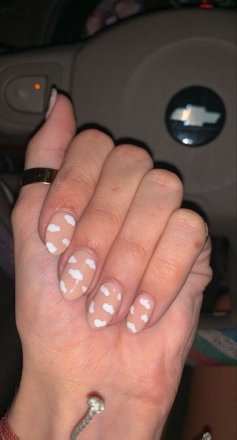 Nails Photo Ideas, Clouds Nails, Easy Nails Designs, Cloud Nail Art, Comic Book Nails, Cloud Nails, Book Nails, Nagel Art, Nails Photo