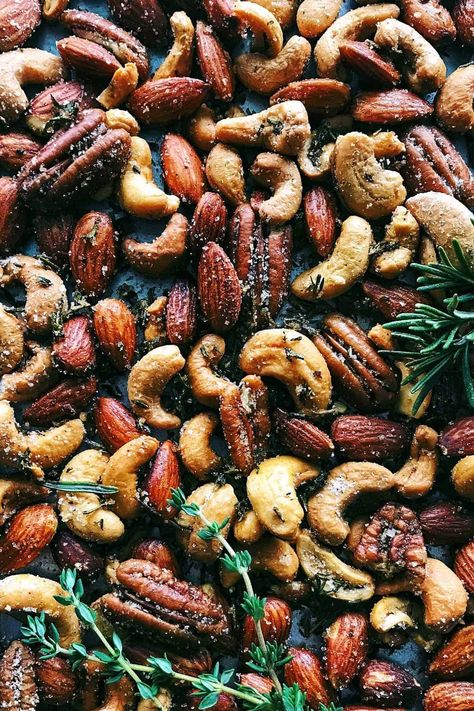 Holiday Mixed Nuts Recipes, Nut Mix Recipe Healthy, Spiced Mixed Nuts Recipe, Seasoned Nuts Recipe, Rosemary Recipes Vegetarian, Traeger Sides, Rosemary Pesto, Nut Mixes, Bar Nuts