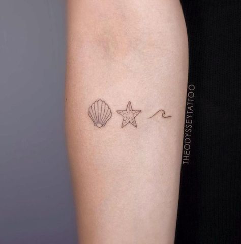 Cute Sea Life Tattoos, Small Holiday Tattoos Simple, Cute Holiday Tattoos, Starfish Tattoo Ideas, Small Starfish Tattoo Simple, Small Bell Tattoo, Simple Starfish Tattoo, Tiny Starfish Tattoo, Small Holiday Tattoos