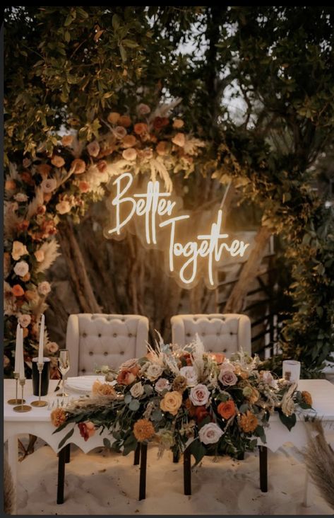 Mr And Mrs Wedding Table Ideas, Diy Civil Wedding Decorations, Sweet Heart Table Wedding Rustic Decor, Fall Wedding Couple Table, Southern Glam Wedding, Romantic Style Wedding Decor, Bohemian Romantic Wedding, Wedding Decor Boho Rustic, Civil Wedding Theme