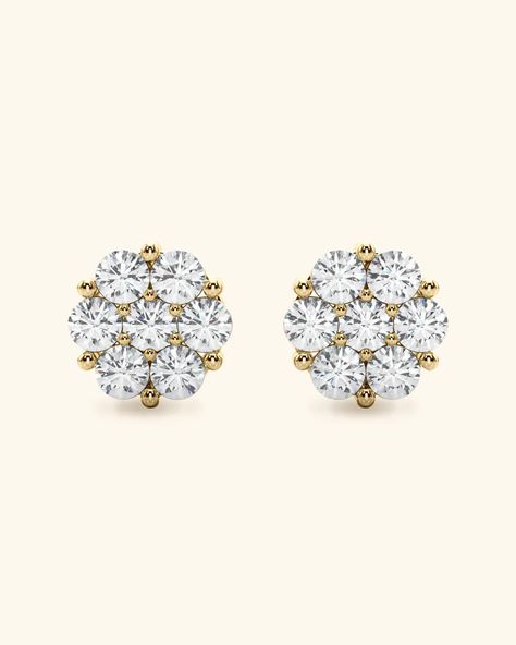 Embrace the beauty of spring with our Vintage Cluster Studded Earrings, blooming with elegance. Available in white gold, yellow gold, and rose gold, all in 18k Hallmark certified gold. Get your hands on this 0.8 carat diamond pair for under Rs. 50,000. Shop now ✨ . . . . diamonds luxury lab-grown diamonds affordability sustainable ethical luxury jewelry solitaire engagement proposal wedding earrings spring jewellery Studded Earrings, Proposal Wedding, Engagement Proposal, Spring Jewelry, Proposal Engagement, Solitaire Engagement, Wedding Earrings, Gold Yellow, Luxury Jewelry