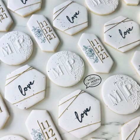 Minimalist Wedding Cookies, Wedding Theme Cookies, Elegant Royal Icing Cookies, Simple Wedding Cookies Royal Icing, Modern Wedding Cookies, Greenery Wedding Cookies, Wedding Date Cookies, Black And White Wedding Cookies, Engagement Cookies Ideas