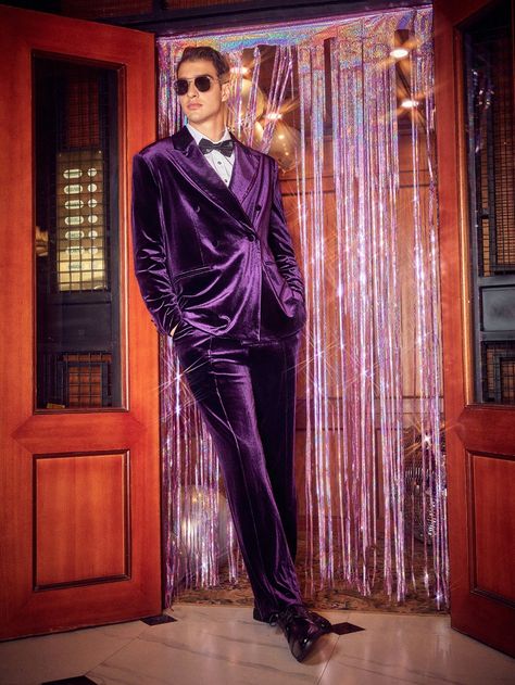 Great Gatsby Themed Party Outfit For Men, 80s Prom Outfits For Men, Purple Vest Outfit Men, Velvet Mens Suit, Gala Outfit Men, Purple Suit Men, Velvet Suit Men, Mens Velvet Suit, Prom Outfits Men