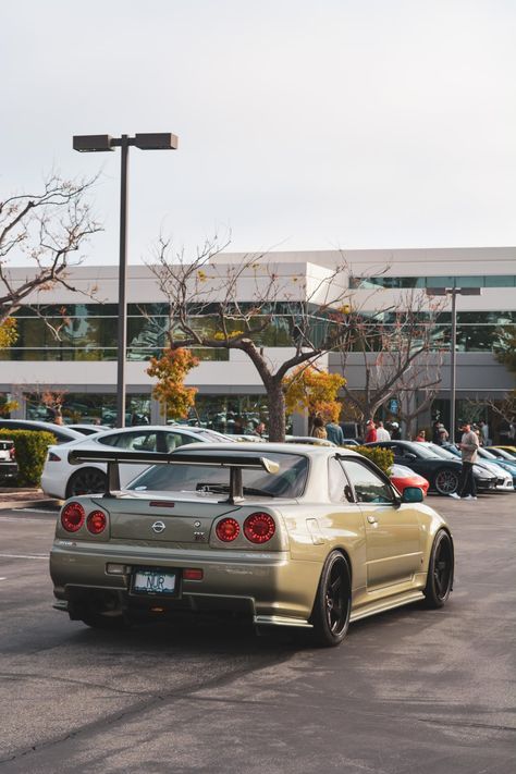 Nissan R34 M Spec Nur + NSX [4000 x 6000] - OC https://www.alojapan.com/767687/nissan-r34-m-spec-nur-nsx-4000-x-6000-oc/ #CarsOfJapan Nissan Nsx, Nissan 180sx Jdm Wallpaper, 180sx Nissan, Nissan R92cp, 180x Nissan, Nissan 240x, Bnr34 Nissan Skyline, Nissan R34, Nissan Gtr R34