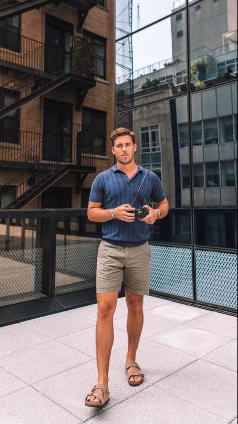 Berkinstock Mens Outfit, Birkenstock Sandals Men Outfit, Mens Birkenstocks Outfit Summer, Men’s Birkenstocks Outfit, Men Birkenstock Outfit, Mens Birkenstocks Outfit, Outfit Casual Verano, Birkenstock Arizona Outfit, Italian Summer Outfits Men