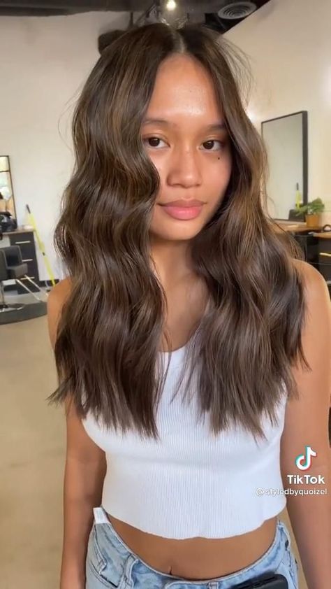 Balayage Before And After Brunettes, Hair Inspo Brown, Hair Color For Morena Skin, Hair Color For Morena, Filipino Hair, Hair Tiktok, Flower In Hair, Hair Color For Brown Skin, Brown Hair Looks