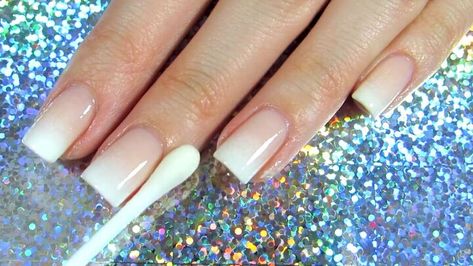 French Manicure Fade Ombre, Diy Ombre French Tip Nails, Ombre Nails With Polish, Blended French Manicure, Diy French Manicure Gel Nails At Home, Umbra Nails Ombre French, Diy Ombre French Nails, How To Do Ambre Nails Step By Step At Home, How To Do Gradient Gel Nails