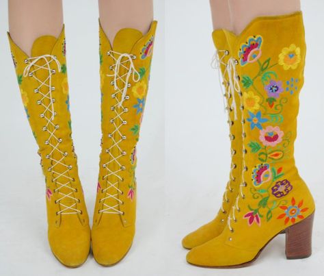 Genshin Oc, Luxury Boots, Modern Hippie, Floral Boots, Boho Boots, Awesome Shoes, Funky Shoes, Vintage Fits, Beautiful Boots