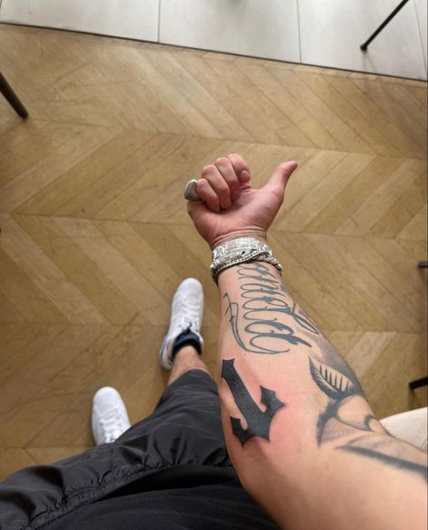 Traps Tattoo Men Ideas, Trapstar Tattoo, Trap Tattoos Men Forearm, Trap Tattoos Men, Typographic Tattoo, Forearm Tattoo Quotes, Gang Tattoos, Half Sleeve Tattoos Forearm, Russian Tattoo