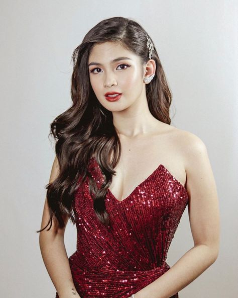 Heaven Peralejo Port, Heaven Peralejo, Filipino Celebrities, Red Port, Rpw Port Girl Aesthetic Korean, Female Photoshoot, Rpw Girl, Girl Port, Grp Port