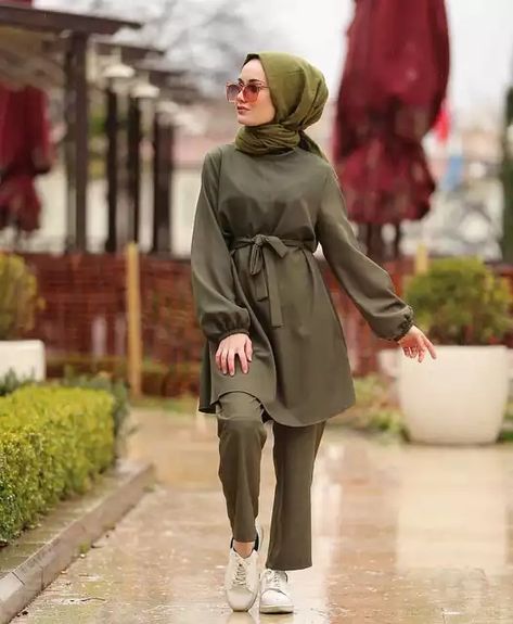 Girl Muslim, Arab Girl, Modest Outfits Muslim, Outfits Muslim, Chiffon Hijab, Islamic Dress, Muslim Fashion Hijab, Fashion Muslim, Hijabi Outfits Casual