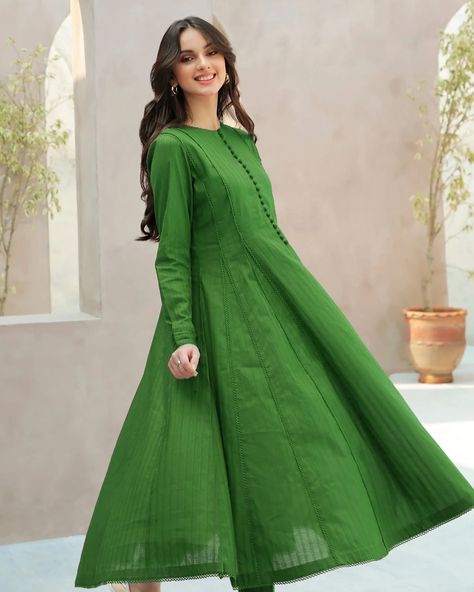 Viscose / khadder ready to wear Link in bio to order Dress Design Pakistani, Simple Kurta, Shirt And Trouser, Simple Dress Casual, Organza Suits, Long Frock Designs, Simple Kurta Designs, Dress Design Patterns, Royal Dresses