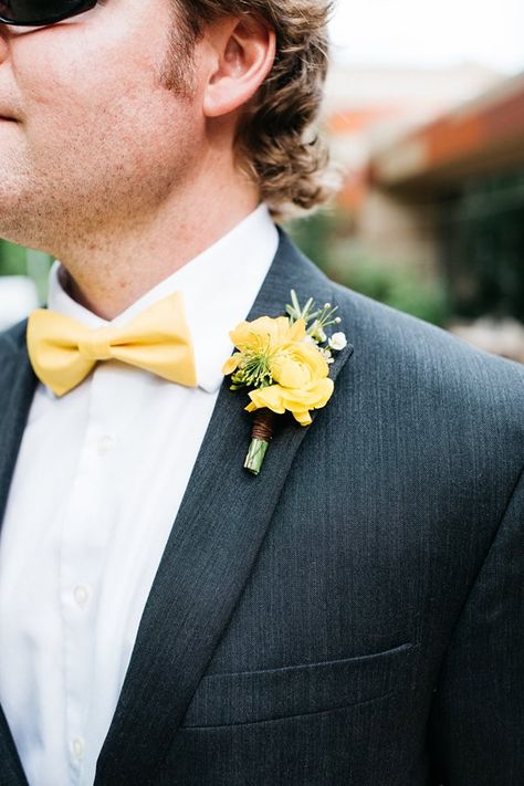 Grey Suit Groom, Bow Tie Outfits Men, Grey Tuxedo Wedding, Yellow Boutonniere, Ranunculus Boutonniere, Yellow Ranunculus, Summer Wedding Suits, Best Wedding Suits, Groom Suit Grey