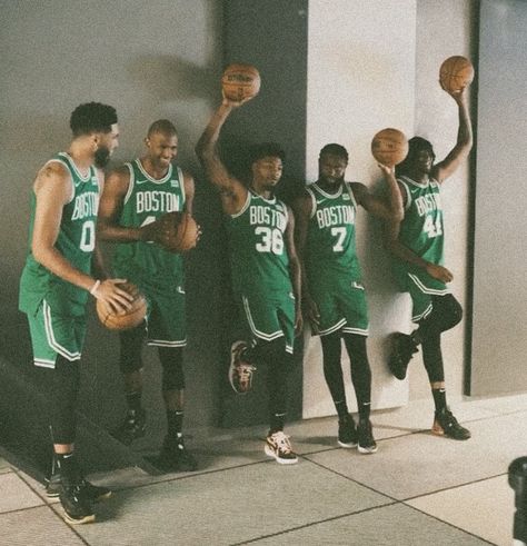 Green Aesthetic Basketball, Celtics Aestethic, Boston Celtics Aesthetic, Aesthetic Nba, Basketball Things, Jason Tatum, Kobe Basketball, Skate Boy, Boston Celtics Basketball