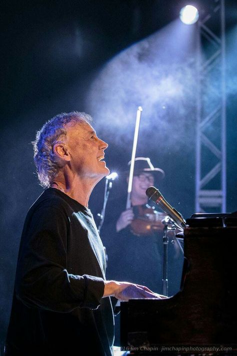 Bruce Hornsby Bruce Hornsby, Jazz Artists, Band Stuff, Grateful Dead, Your Man, Musical Instruments, Singers, Writers, Rock And Roll