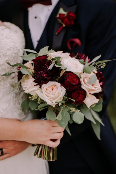 Burgundy Wedding Flowers, White Spray Roses, Burgundy And Blush Wedding, Burgundy Bouquet, Marsala Wedding, Blush Bouquet, Blush Wedding Flowers, Wedding Bouquets Bride, Blush Flowers