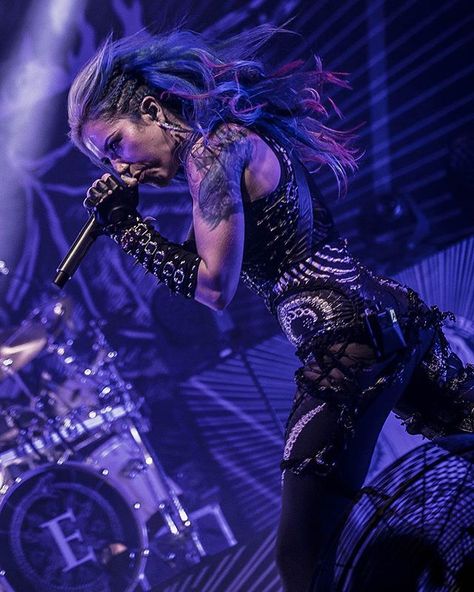 Goth Outfits Aesthetic, Alissa White Gluz, The Agonist, Witcher Wallpaper, Metal Outfit, Ladies Of Metal, Alissa White, Heavy Metal Girl, Women Of Rock