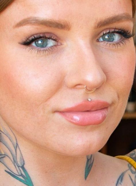 Medusa And Septum Piercing, Septum And Medusa Piercing, Piercing Medusa, Medusa Piercing Jewelry, Philtrum Piercing, Nail Piercing, Septum Hoop, Types Of Ear Piercings, Septum Rings