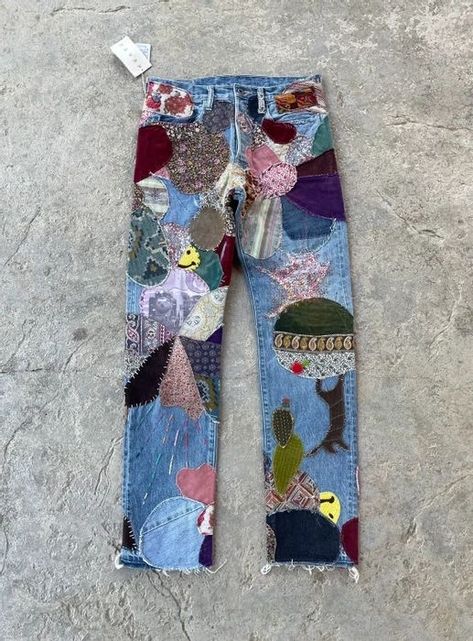 Diy Patchwork Jeans, Kapital Jeans, Kapital Denim, Pants Diy, Denim Diy Clothes, Fashion Collection Inspiration, Hippie Jeans, Jeans Ideas, Patch Pants