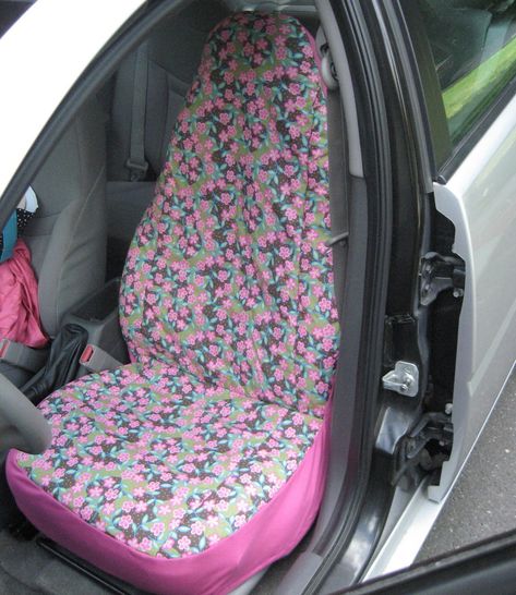 DIY car seat cover with step-by-step instructions. Shared by CarDecor.com. Diy Seat Covers, Diy Car Seat Cover, Car Seat Cover Pattern, Car Upholstery Cleaner, Car Seat Upholstery, Projek Menjahit, Painted Stools, Car Diy, Farmhouse Dining Chairs