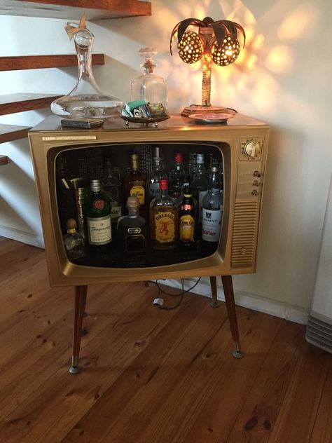 Vintage Tv Liquor Cabinet, Vintage Tv Bar Cabinet, Liquor Cabinet Aesthetic, Vintage Liquor Cabinet, Tv Liquor Cabinet, Vintage Tv Bar, Liquor Cabinet Decor, Home Bar Aesthetic, Diy Liquor Cabinet