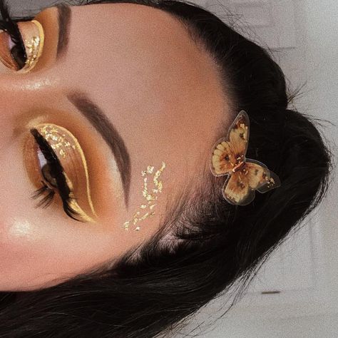 Gold Eyeliner, Fairy Makeup, Creative Makeup Looks, Fall Makeup, Makeup Goals, Cut Crease, Gorgeous Makeup, Love Makeup, Creative Makeup