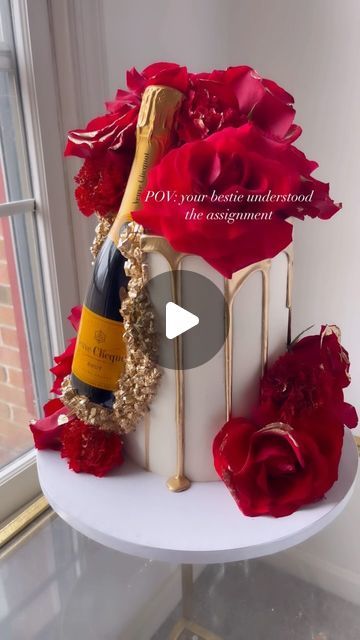 Cakes By LaLa on Instagram: "𝓑𝓮𝓼𝓽𝓲𝓮 𝓖𝓸𝓪𝓵𝓼⁣ ⁣ ⁣ She showed up with cake and Veuve for her besties birthday. Thats 🤌🏼🤌🏼🤌🏼🤌🏼⁣ ⁣ ⁣ ⁣ ⁣ ⁣#champagne #champagnecake #birthdaycake #cake #cakedecorating #dcbloggerstyle #dcblogger #dcbakery #marylandbakery #virginiabakery #virginiabaker #cakestagram #cakescakescakes #cakedecoration #cakeinspiration #cakeinspo" Champagne Cake Design, Champagne Birthday Cake, Happy Bday Cake, Besties Birthday, Champagne Birthday, Champagne Cake, December 23, Bestie Goals, Cake Inspiration