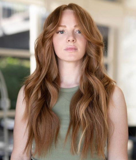 Caramel Hair for Pale Skin Long Layered Wavy Hair, Layered Wavy Hair, Red Hair Pale Skin, White Blonde Hair Color, Blonde Hair Pale Skin, Pale Skin Hair Color, Champagne Blonde Hair, Light Auburn Hair, Dark Auburn Hair