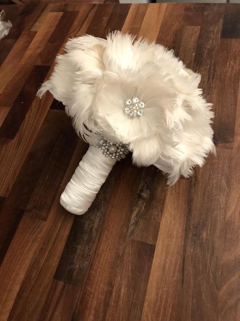 Ivory Bridal Bouquet Feather bouquet Wedding diamante | Etsy Cornflower Wedding, Ivory Bridal Bouquet, Small Bridal Bouquets, Alternative Wedding Bouquet, Unique Bridal Bouquets, Modern Wedding Bouquets, Ivory Bouquet Wedding, Feather Bouquet, Rusting Wedding