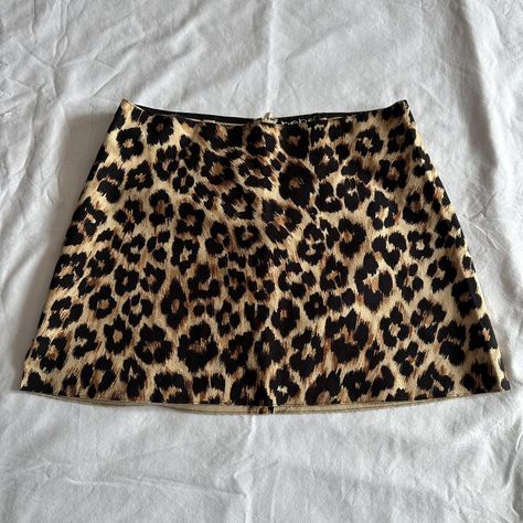 Vintage black leopard print mini skirt Vintage... - Depop Cheetah Print Mini Skirt, Leopard Print Clothes, Mini Skirt Aesthetic, Animal Print Mini Skirt, Leopard Mini Skirt, Cheetah Print Skirt, Leopard Print Mini Skirt, Mini Skirt Vintage, Skirt Aesthetic