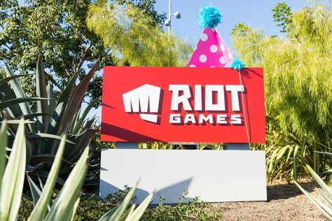 ‘League of Legends’ creator Riot Games buys Seattle-area office for $114.1M, will employ 400 people  GeekWire 343 Industries, Gaming Setups, Mercer Island, Modern Games, Computer Game, Visual Board, Career Choices, Riot Games, 2025 Vision