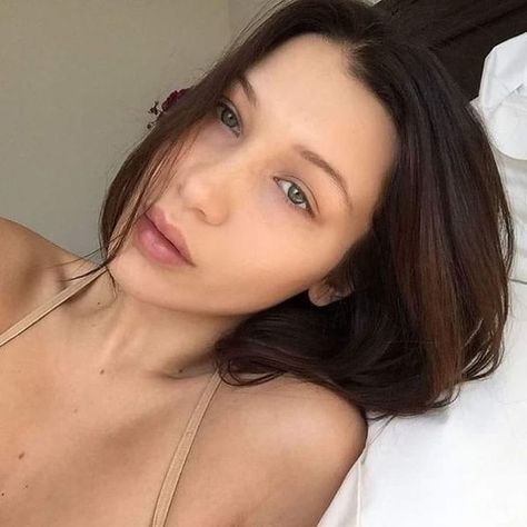 Bella Hadid | You are looking so beautiful and stunning my dear ❤️🖤❤️💜 | Facebook Bella Hadid Without Makeup, Bella Hadid Makeup, Makeup Humor, Celebrities Then And Now, No Makeup, Without Makeup, Celebrity Makeup, Teen Vogue, Perfect Makeup