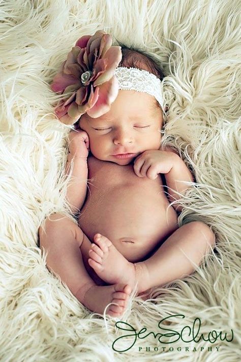 Adorable newborn Photography Ideas For Your Junior (32) Foto Newborn, Kind Photo, Baby Fotografie, Adorable Newborn, Baby Poses, Newborn Poses, Foto Baby, Foto Tips, Newborn Shoot