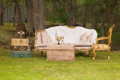 Couches outside for cocktail hour Couch Outside, Outside Photoshoot, Vintage Porch, Christmas Photo Props, Wedding Lounge, Lawn Party, Romance Wedding, Vintage Props, Farm Photography