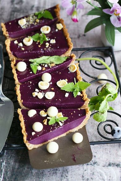 Blueberry Recipes No Bake, Blueberry Curd, Curd Tart, Taste Of Home Recipes, Blueberry Tart, Spring Fruit, Curd Recipe, Baked Fruit, Spring Desserts