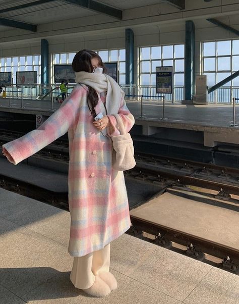 Bring some color into winter with this Long Plaid Rainbow Coat! This coat adds a vibrant touch to any cold-weather look, making it a stylish choice for any wardrobe. Size Chart: Size Bust (cm) Shoulder (cm) Sleeve (cm) Length (cm) Bust (in) Shoulder (in) Sleeve (in) Length (in) S 100 60 42 90 39.37 23.62 16.54 35.43 M 105 60 43 91 41.34 23.62 16.93 35.83 L 110 61 44 92 43.31 24.02 17.32 36.22 XL 115 61 45 93 45.28 24.02 17.72 36.61 Description: Sleeve Style: RegularSleeve Length(cm): FullPattern Woolen Coat Woman, Winter Trench Coat, Plaid Outfits, Women Overcoat, Y2k Clothing, Plaid Coat, Woolen Coat, Long Sleeves Jacket, Winter Fashion Outfits