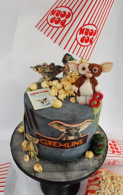 Gremlin Birthday Cake, Gremlins Party Ideas, Gremlin Birthday Party, Gremlins Cake, 80s Birthday, 80s Birthday Parties, Disney Cake, Funky Wedding, Disney Cakes