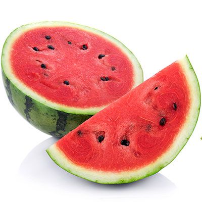 A nutritionist explains watermelon's sugar content and why it's rich in vitamin A and beta-carotene. Discover our best recipes and how to get your 5-a-day. Salad Watermelon, High Sugar Foods, Gardener Aesthetic, How To Grow Watermelon, Vine Fruit, Watermelon Health Benefits, Watermelon Cocktail, Watermelon Benefits, Gardening Aesthetic