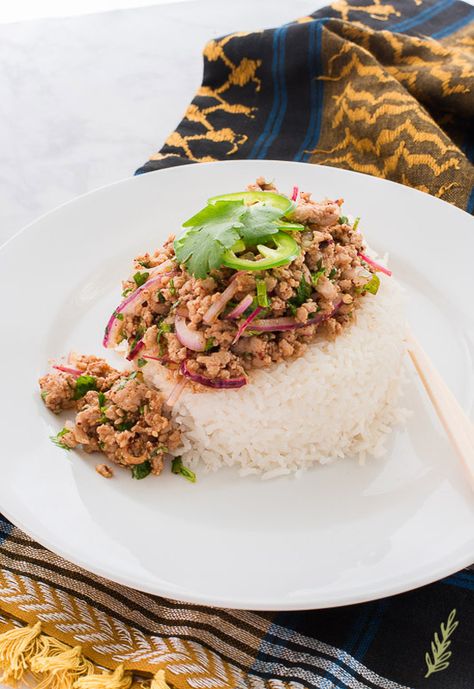 Larb Moo Larb Moo, Minced Pork, Pork Salad, Pork Dishes, Thai Food, Asian Food, Asian Recipes, To The World, Nom Nom