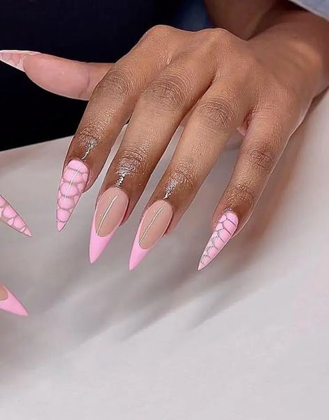 55 Best Fall Gel Nails to Inspire You Nagel Tips, Almond Shape Nails, Nail Forms, Stick On Nails, Nailed It, Manicure Set, False Nail, Dope Nails, Valentine's Day Nails