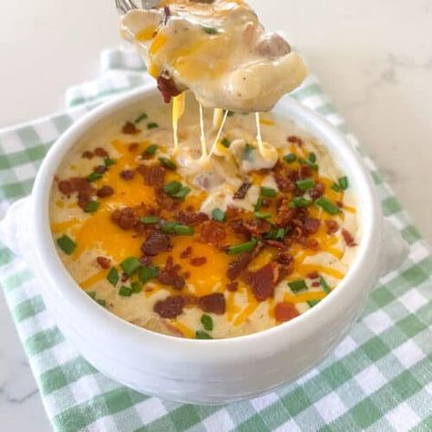 Loaded Baked Potato Soup, Disneyland Recipe from Carnation Cafe - Picky Palate Loaded Baked Potato Soup Recipe, Baked Potato Soup Recipe, Potato Bacon Soup, Corndog Recipe, Picky Palate, Loaded Potato Soup, Loaded Baked Potato, Loaded Baked Potato Soup, Potato Toppings