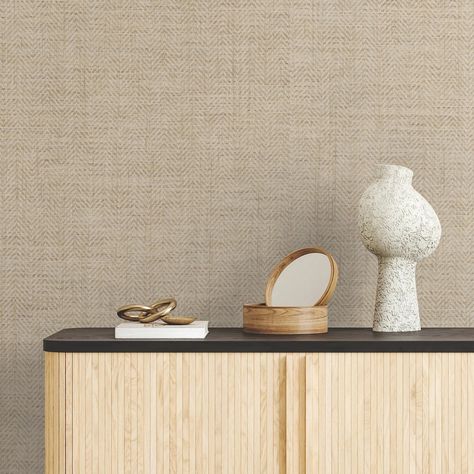 Tailored Weave from the new Ronald Redding Grasscloth collection is so beautiful. #grasscloth #grassclothwalls #wallcoverings #grassclothwallpaper #localwallpapershop #yorkwallpaper #walldecor #grasscloth #ronaldreddingwallpaper #grassclothwallcovering #boldwallpaper #texturedwallpaper Grasscloth Wallpaper Bedroom, Just Wallpaper, Seagrass Wallpaper, York Wallpaper, Bold Wallpaper, Grasscloth Wallpaper, Cheese Cloth, Wallpaper Bedroom, Textured Wallpaper