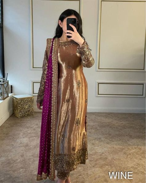 Maroon Combination Dresses, Brown Colour Combination Outfit, Dresses Traditional, Latest Bridal Dresses, Gaun Fashion, Desi Fashion Casual, Pakistani Fancy Dresses, Pakistani Fashion Party Wear, Beautiful Pakistani Dresses