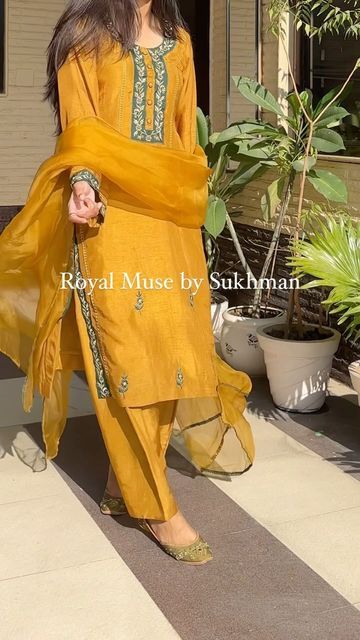 Punjabi Salwar Suits Simple Casual Indian Fashion, Designer Suits For Women Indian Unique, Punjabi Salwar Suits Boutique, Designer Suits For Women Indian, New Punjabi Suits, Lace Designs On Suits, Designer Punjabi Suits Patiala, Punjabi Dress Design, Dhoti Salwar