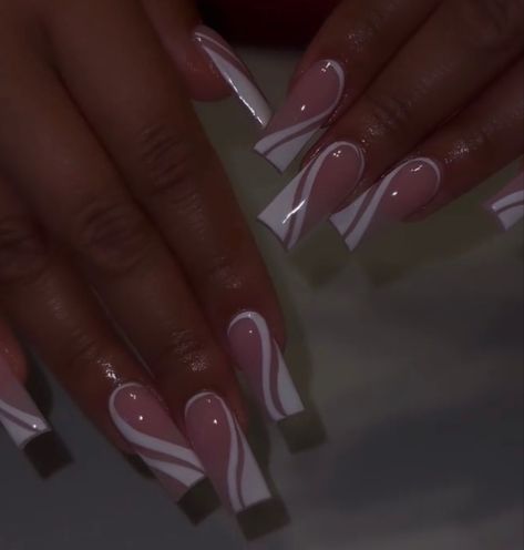 Acrylic Nails With Line Designs, 2024 Nail Trends Square, Neutral Design Nails, Line Work Nails, Abstract French Tip Nails, Abstract Line Nail Art, Famu Homecoming, Ambre Nails, Ballerina Nails Designs